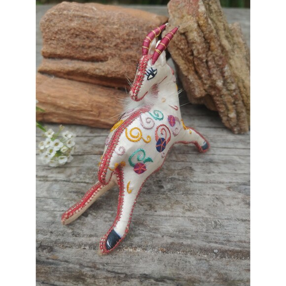 Vintage Miniature Embroidered Silk Stuffed Gazelle - Picture 5 of 10